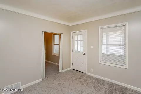 329 E Lake St, Toledo, OH 43608 photo 13