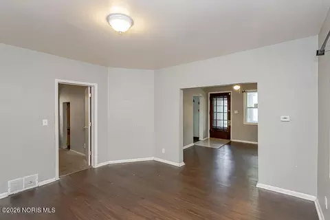 329 E Lake St, Toledo, OH 43608 photo 38
