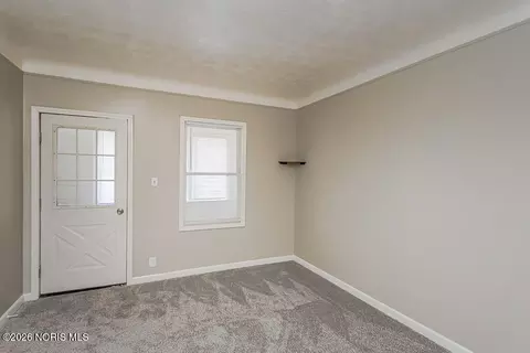 329 E Lake St, Toledo, OH 43608 photo 10