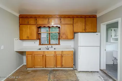 329 E Lake St, Toledo, OH 43608 photo 41