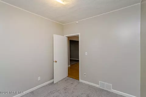 329 E Lake St, Toledo, OH 43608 photo 25
