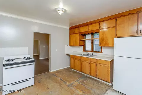329 E Lake St, Toledo, OH 43608 photo 42