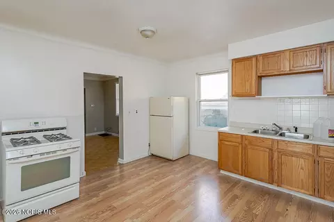 329 E Lake St, Toledo, OH 43608 photo 16