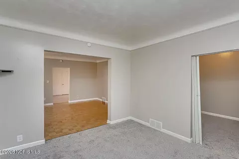 329 E Lake St, Toledo, OH 43608 photo 12