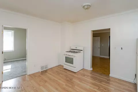 329 E Lake St, Toledo, OH 43608 photo 18