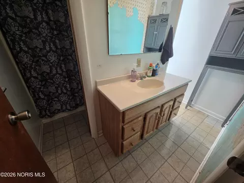 Bath - 1997 E Main St, Ottawa, OH 45875 photo 1 of 1