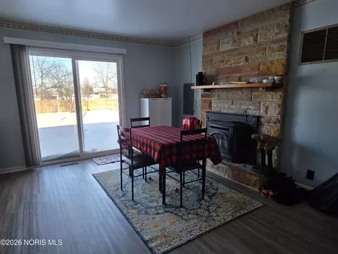 Dining - 1997 E Main St, Ottawa, OH 45875 photo 2 of 2