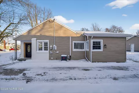 201 Bell Ave, Findlay, OH 45840