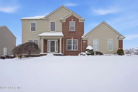 2221 Crockett Cir, Stow, OH 44224
