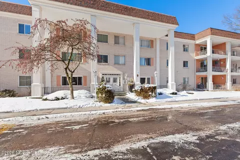 3010 W Central Ave #105, Toledo, OH 43606