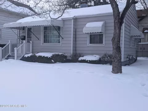 4037 Commonwealth Ave, Toledo, OH 43612