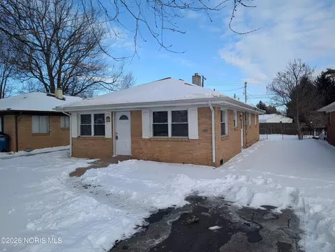 5836 Curson Dr, Toledo, OH 43612