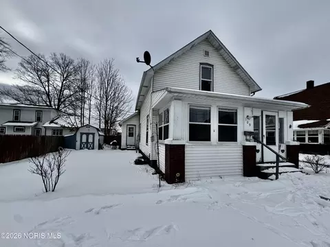 109 N Pleasant St, Montpelier, OH 43543