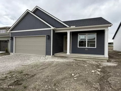5040 Easton Dr, Oregon, OH 43616