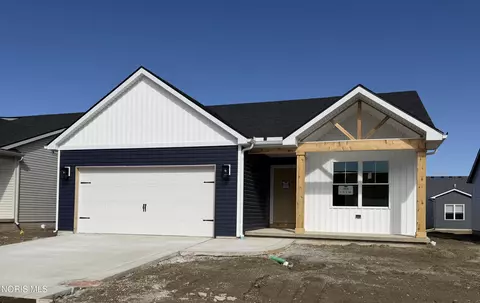 5029 Easton Dr, Oregon, OH 43616