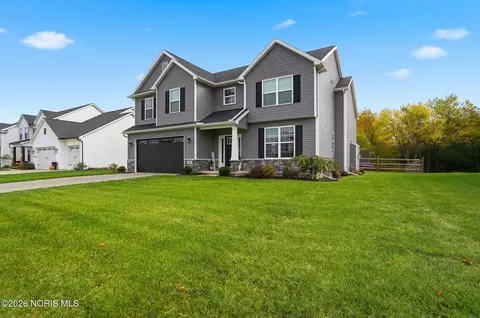 792 Wilkshire Dr, Waterville, OH 43566