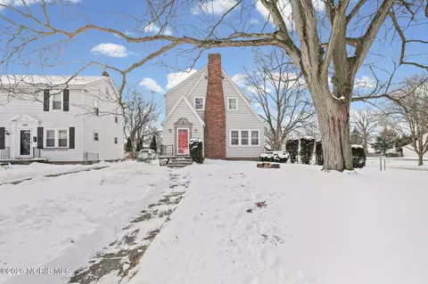 2285 Castlewood Dr, Toledo, OH 43613