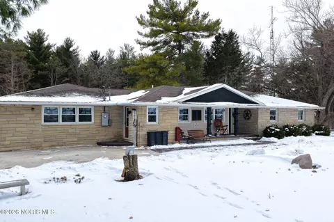 26654 Elliott Rd, Defiance, OH 43512