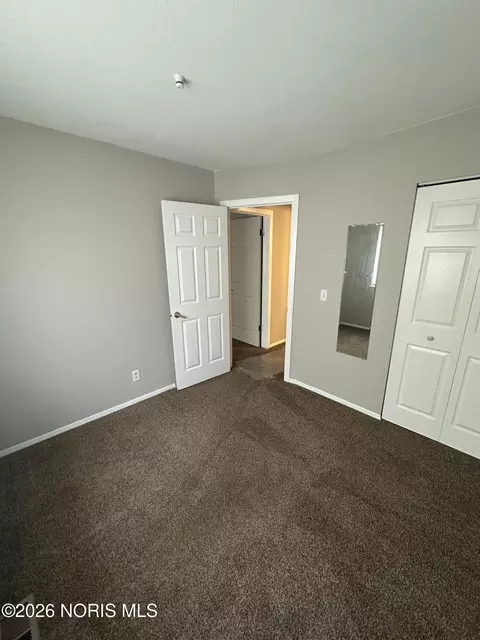 Bedroom - 4039 Hill Ave, Toledo, OH 43607 photo 3 of 5