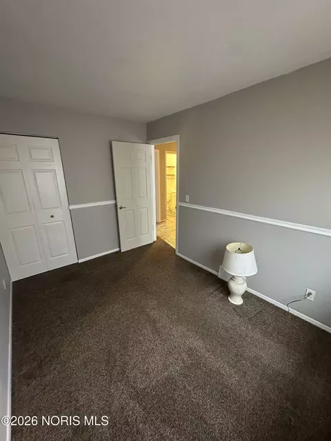 Bedroom - 4039 Hill Ave, Toledo, OH 43607 photo 1 of 5
