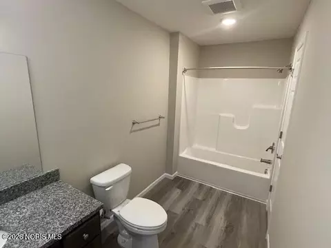 Bath - 508 N Adrian St, Lyons, OH 43533 photo 1 of 2