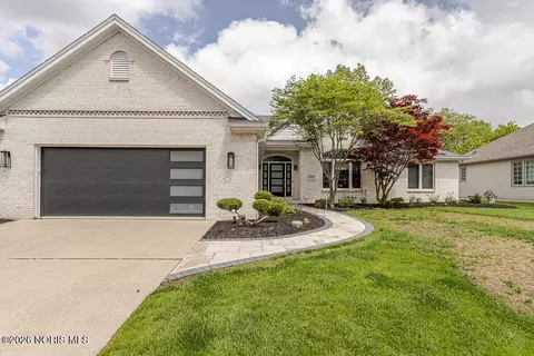 6744 W Meadows Ln, Maumee, OH 43537