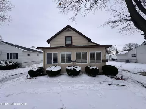 224 Sackett St, Maumee, OH 43537