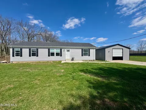 1105 E Main St, Ney, OH 43549