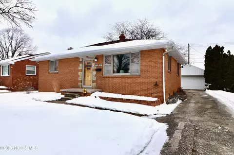 1537 Akron St, Toledo, OH 43605