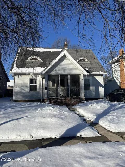 204 Laquineo St, Findlay, OH 45840