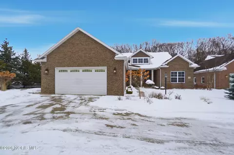 2772 Timberview Ct, Findlay, OH 45840