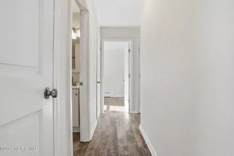 Entry Way - 239 Edith Ave, Findlay, OH 45840 photo 2 of 3