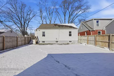 Exterior - 239 Edith Ave, Findlay, OH 45840 photo 6 of 6