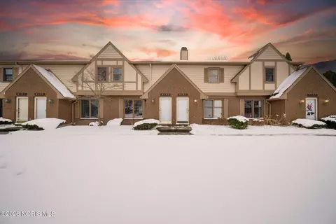 2161 Winterset Dr, Toledo, OH 43614
