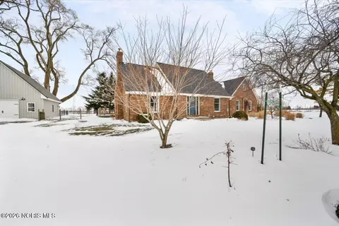 8300 Noward Rd, Waterville, OH 43566