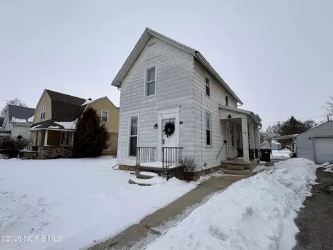 376 W Perry St, Tiffin, OH 44883