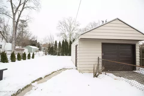 Exterior - 540 Clifton Blvd, Toledo, OH 43607 photo 6 of 10