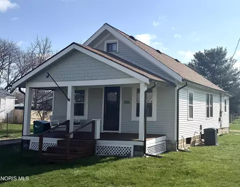 7105 N Curtice St, Curtice, OH 43412