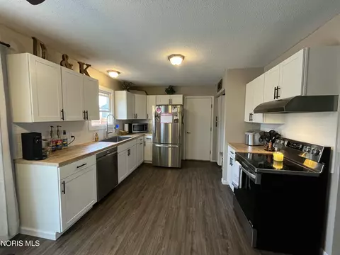 1030 Halbedel St, Upper Sandusky, OH 43351 photo 7