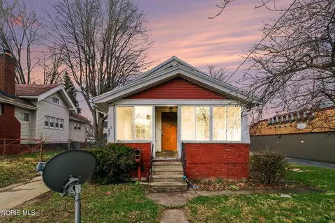 3943 Almeda Dr, Toledo, OH 43612