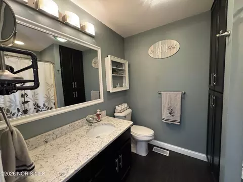 902 E Church St, West Unity, OH 43570 photo 24