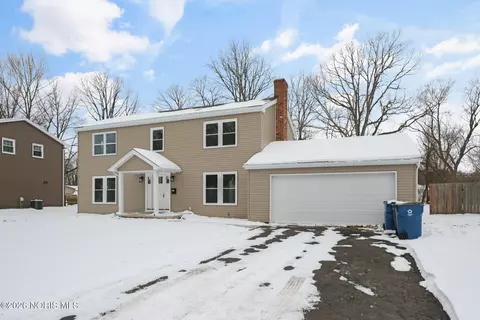 6059 Brainard Dr, Sylvania, OH 43560