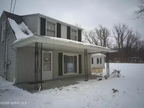 8629 Christy Rd, Defiance, OH 43512