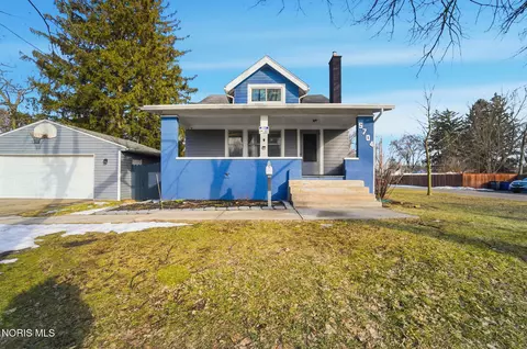 5704 Harvest Ln, Toledo, OH 43623