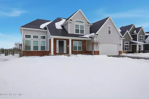 103 Barton Creek Dr, Perrysburg, OH 43551