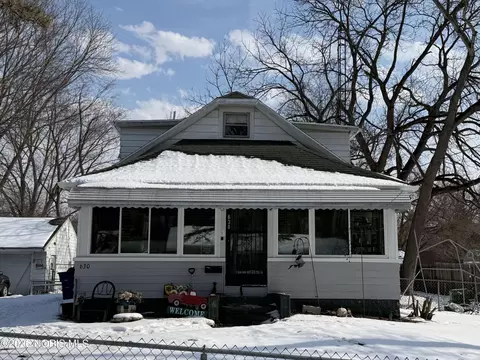 630 Saturn Dr, Toledo, OH 43615