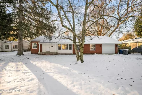 5845 Cook Dr, Toledo, OH 43615