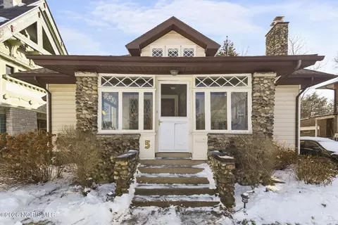 5 Birckhead Pl, Toledo, OH 43608