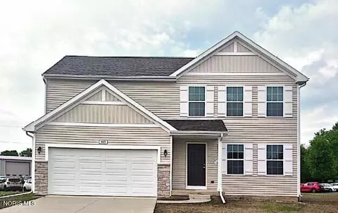 665 Ariel Ct, Liberty Center, OH 43532