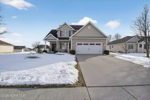 Exterior - 1171 Apache Dr, Wauseon, OH 43567 photo 2 of 7